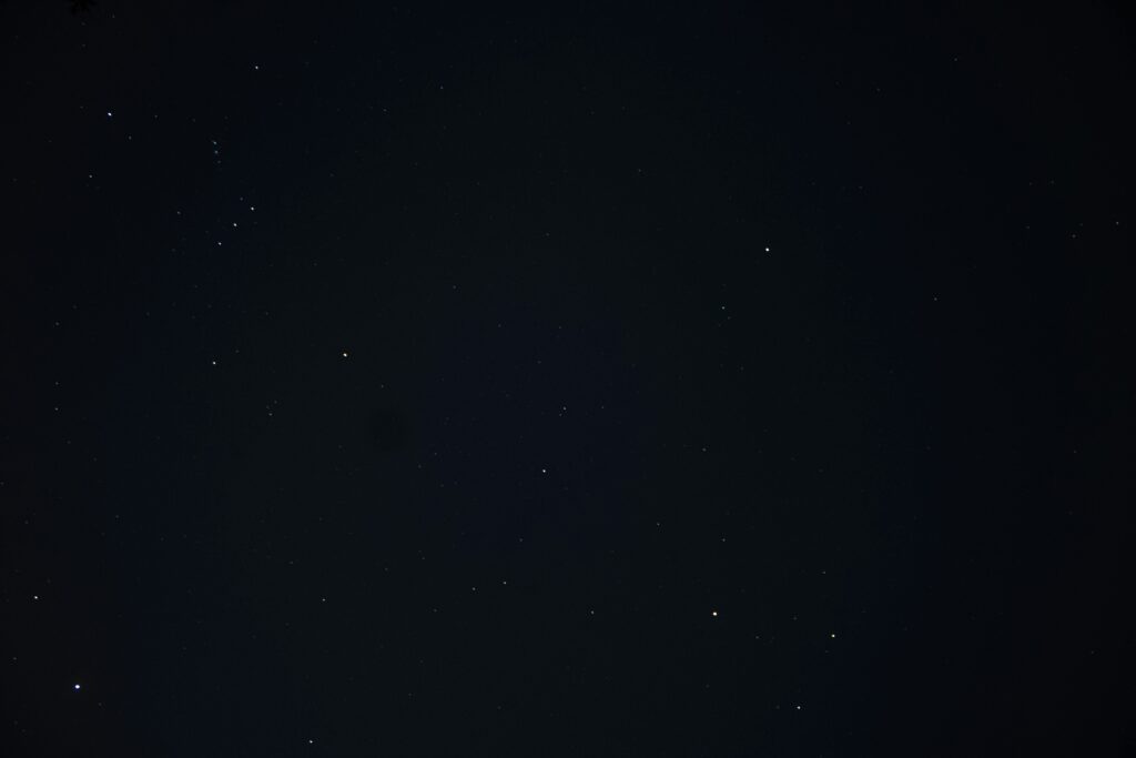 Unsplash - Isuru Nilupul - Sterrenhemel winter